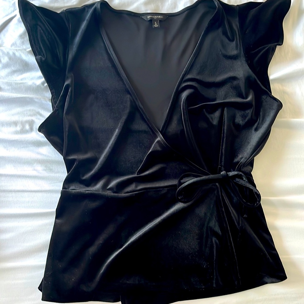 Banana republic black top
